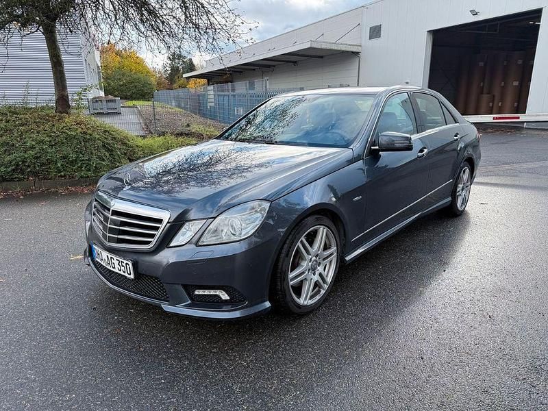 Gebraucht Mercedes E350 Avantgarde 231 PS (169 kW) 2009 Grau Limousine