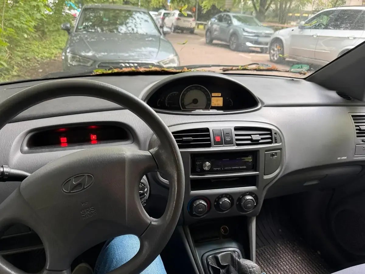 Używany Hyundai Matrix 103 KM (75 kW) 2005 Niebieski Minivan