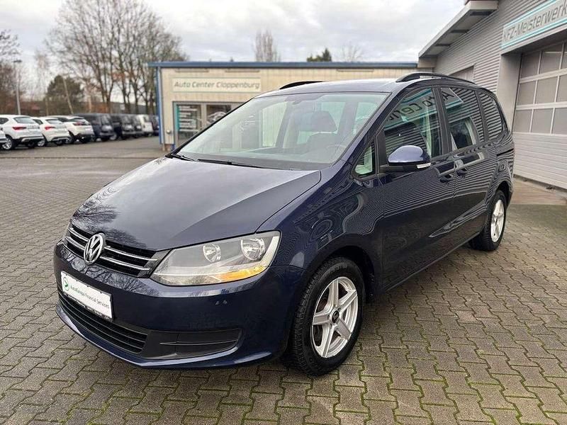 Gebraucht VW Sharan Trendline 140 PS (102 kW) 2011 Night blue metallic Van / Kleinbus