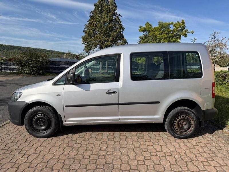Second-hand VW Caddy Startline 110 CP (80 kW) 2012 Argintiu Monovolum