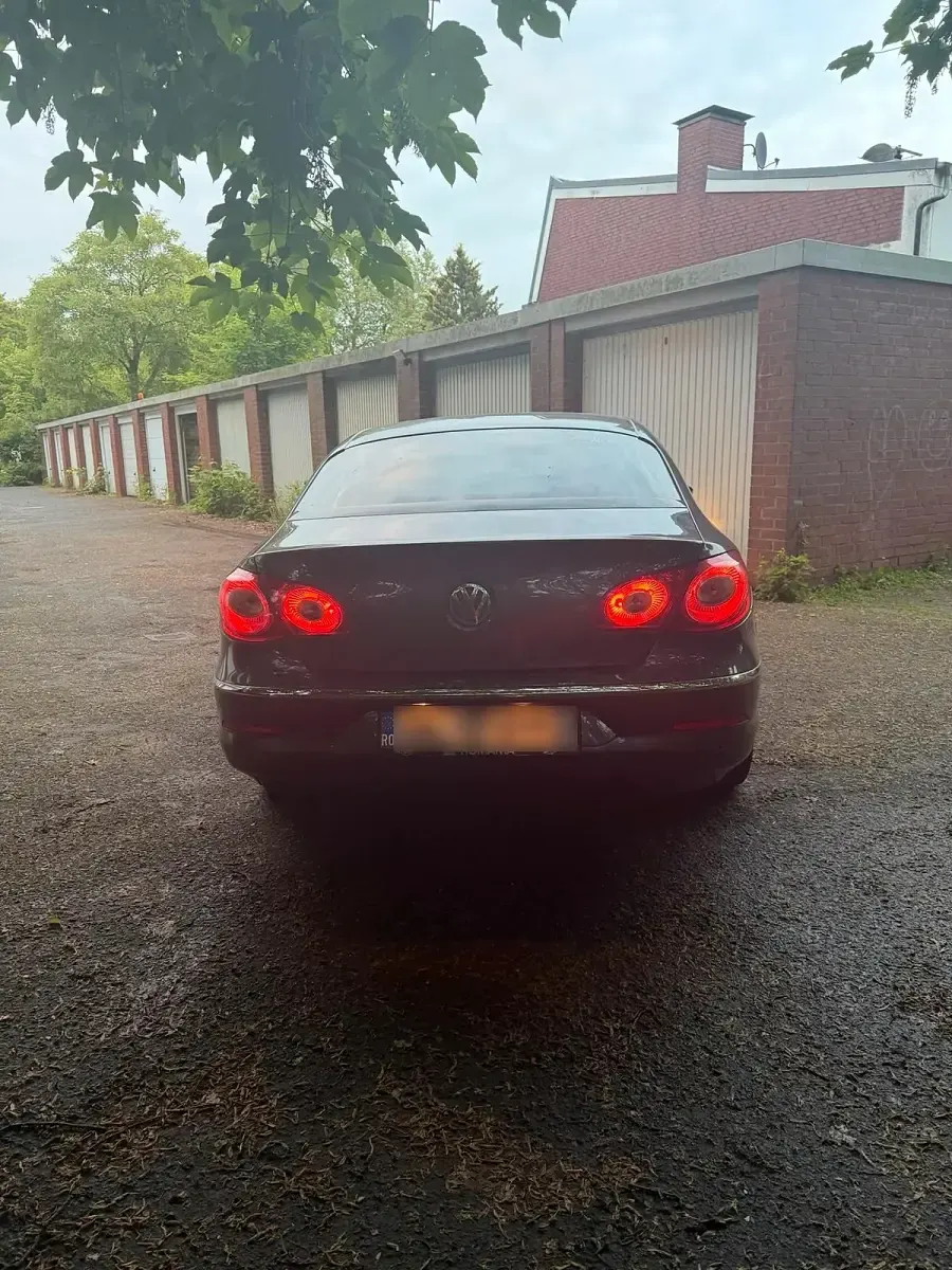 Gebraucht VW Passat R 140 PS (102 kW) 2008 Blau Limousine
