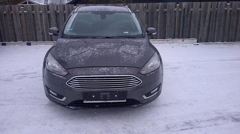 Gebraucht Ford Focus Titanium 150 PS (110 kW) 2017 Grau Kombi
