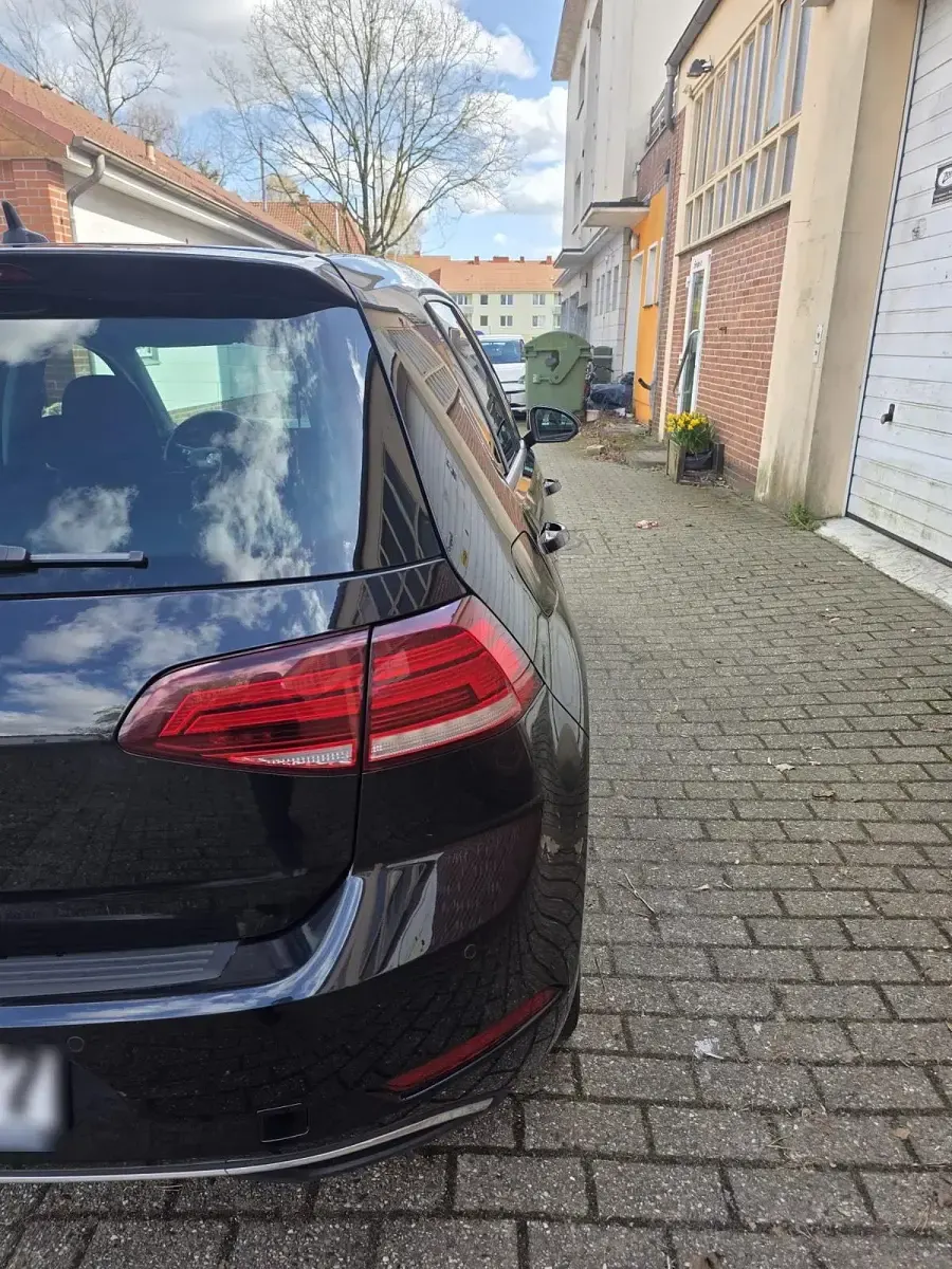 Gebraucht VW Golf VII 150 PS (110 kW) 2018 Schwarz Limousine