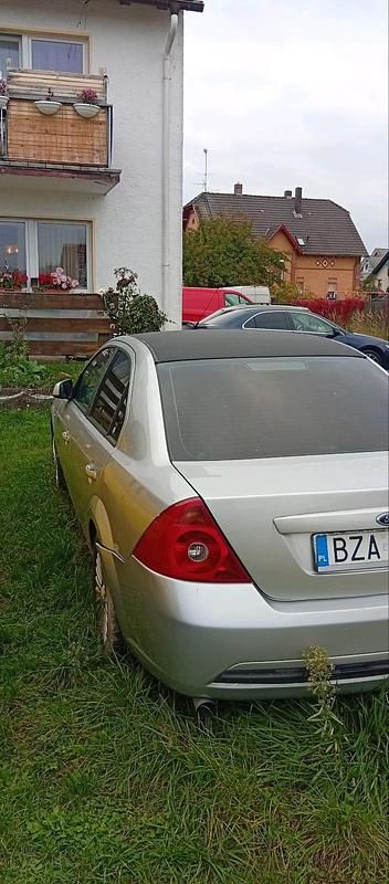 Silber Gebraucht 2006 Ford Mondeo Limousine | 1.200 € (Teuer) - Bild 1/3