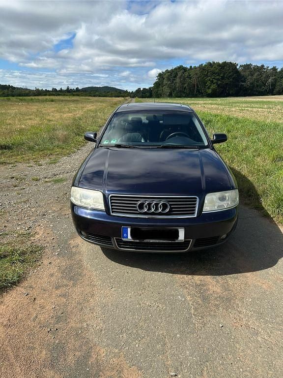 Blau Gebraucht 2001 Audi A6 Limousine | 1.300 € (Guter Preis) - Bild 1/4