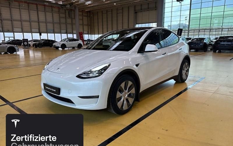 Gebraucht Tesla Model Y 273 kW (372 PS) 2023 Weiß SUV