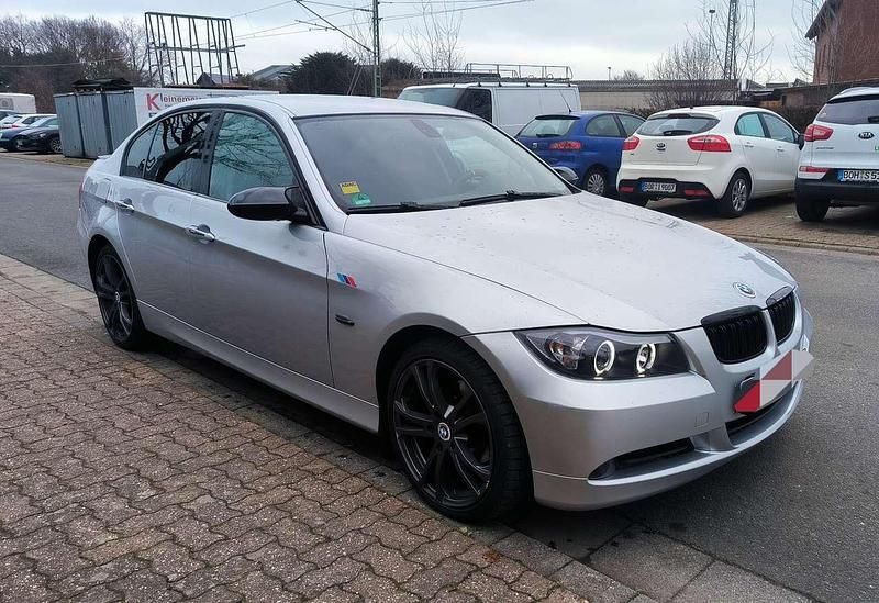 Gebraucht BMW 320 150 PS (110 kW) 2005 Limousine