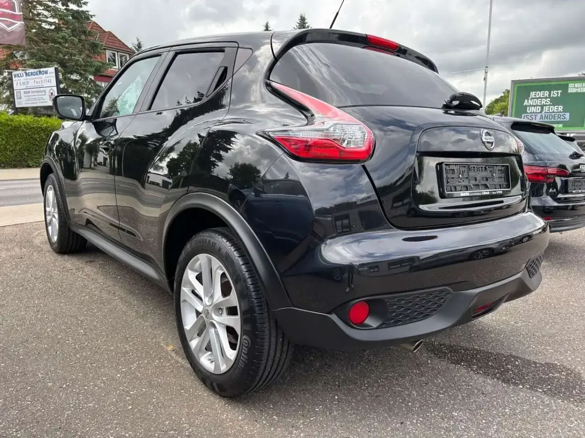 Gebraucht Nissan Juke Acenta 117 PS (86 kW) 2015 Schwarz SUV