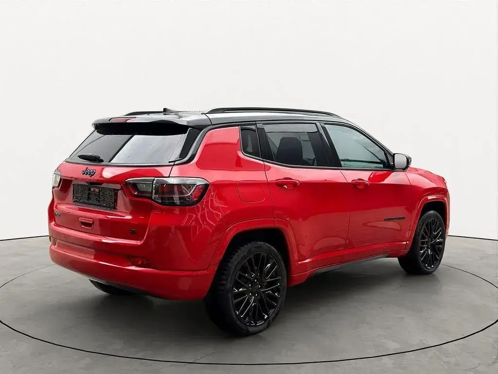 Gebraucht Jeep Compass 179 PS (131 kW) 2022 Rot SUV