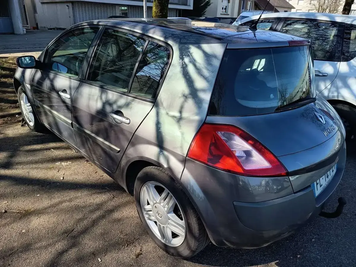 Gebraucht Renault Mégane GrandTour Dynamique 120 PS (88 kW) 2005 Kombi