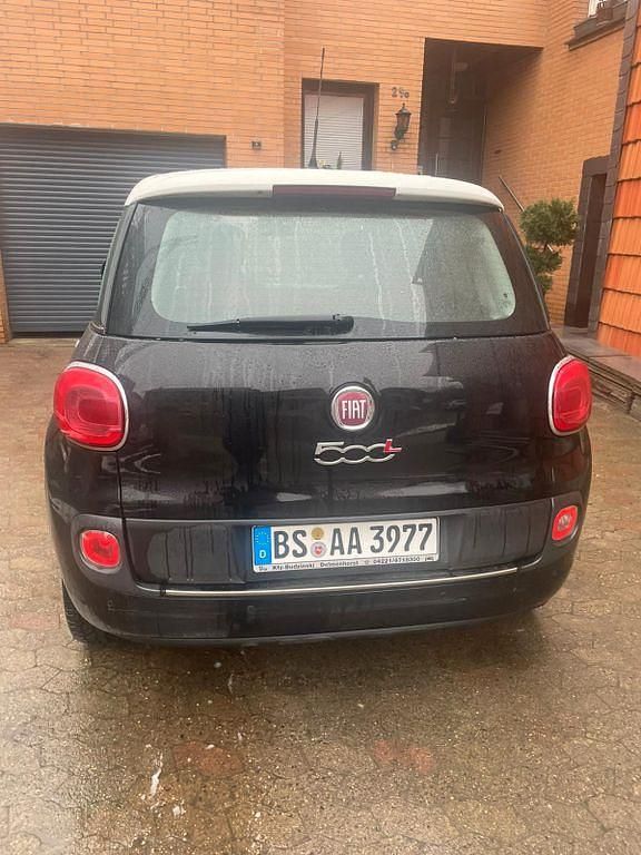 Gebraucht Fiat 500L Lounge 105 PS (77 kW) 2014 Schwarz Van / Kleinbus