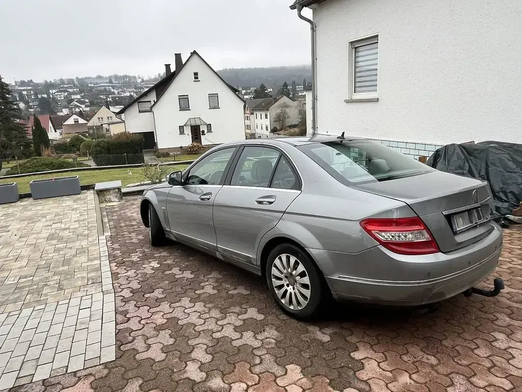 Gebraucht Mercedes C200 Elegance 136 PS (100 kW) 2008 Silber Limousine