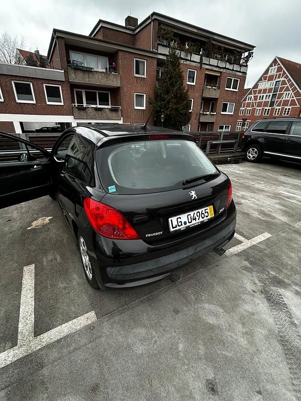 Gebraucht Peugeot 207 88 PS (64 kW) 2006 Schwarz Kleinwagen