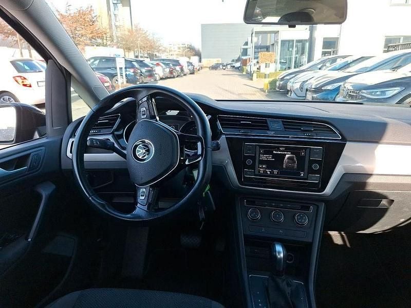 Gebraucht VW Touran 116 PS (85 kW) 2020 Grau Van / Kleinbus