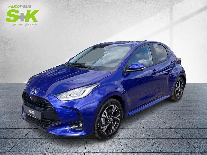 Juniper blue metallic Neu 2025 Toyota Yaris Team Kleinwagen | 26.480 € (Fairer Preis) - Bild 1/4