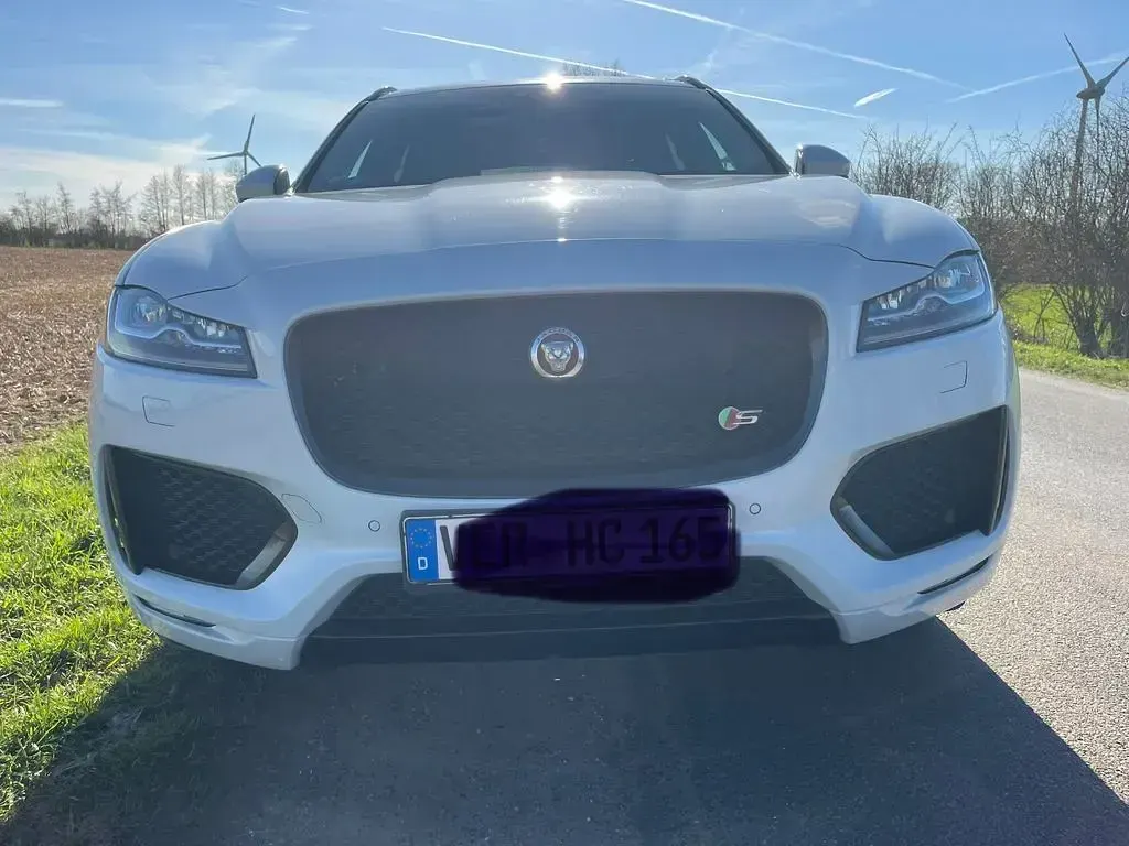 Gebraucht Jaguar F-Pace First Edition 300 PS (220 kW) 2016 Weiß SUV