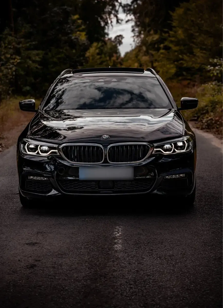 Gebraucht BMW 530 M Sport 265 PS (194 kW) 2020 Schwarz Kombi