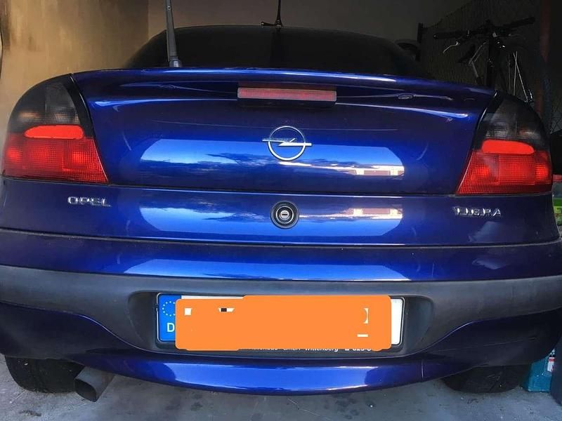 Blau Gebraucht 1995 Opel Tigra Coupé | 2.500 € - Bild 1/4