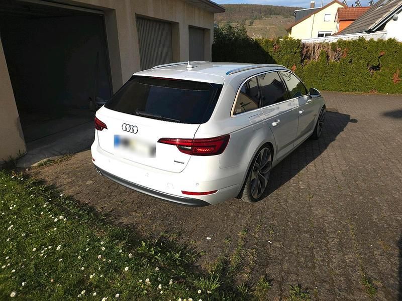 Gebraucht Audi A4 Sport 218 PS (160 kW) 2018 Weiß Kombi