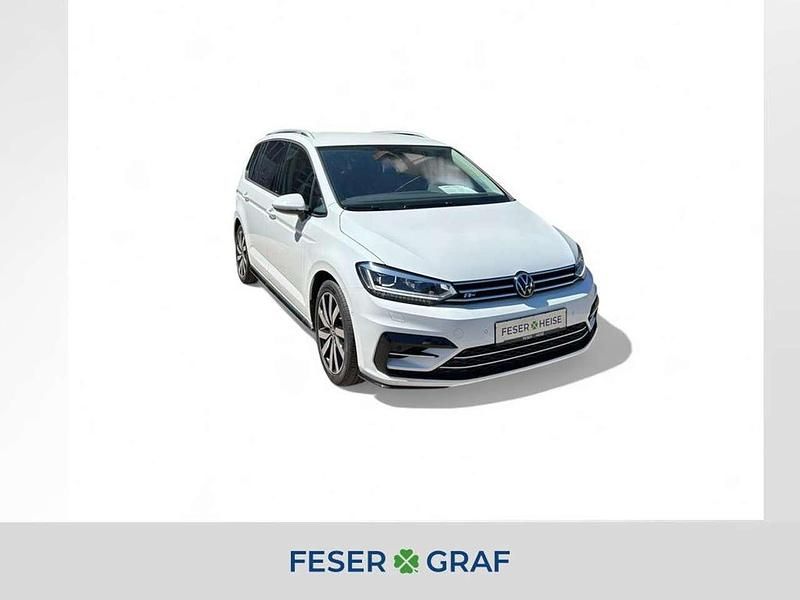 Pure white Gebraucht 2024 VW Touran Move Van / Kleinbus | 31.440 € (Superpreis) - Bild 1/4