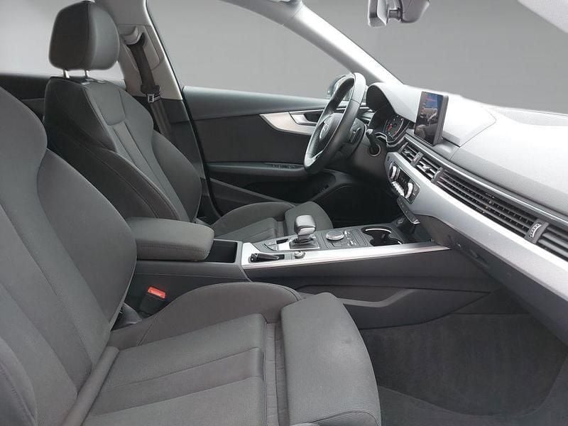 Gebraucht Audi A4 S-Line 190 PS (139 kW) 2019 Kombi
