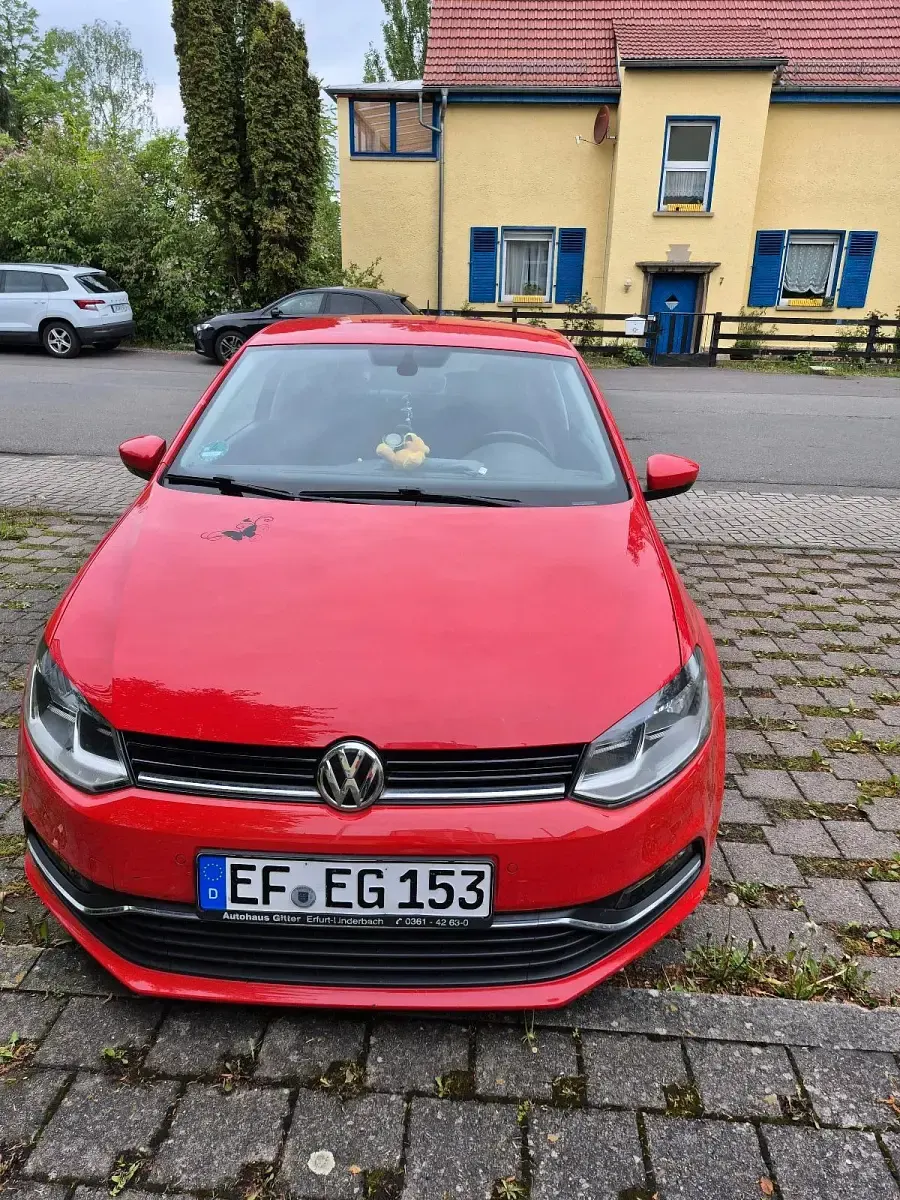 Gebraucht VW Polo 60 PS (44 kW) 2015 Rot Kleinwagen