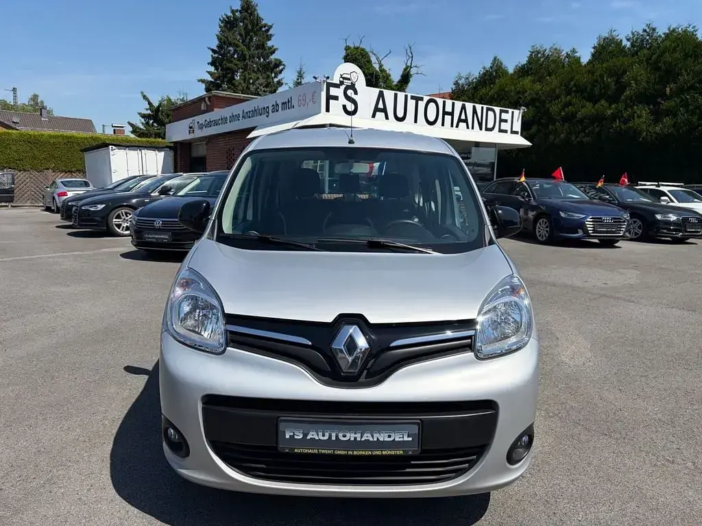 Gebraucht Renault Kangoo Happy Family 90 PS (66 kW) 2014 Silber Van / Kleinbus