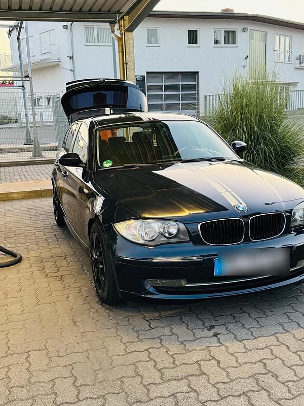 Blau Gebraucht 2007 BMW 120 Kleinwagen | 3.000 € (Superpreis) - Bild 1/4