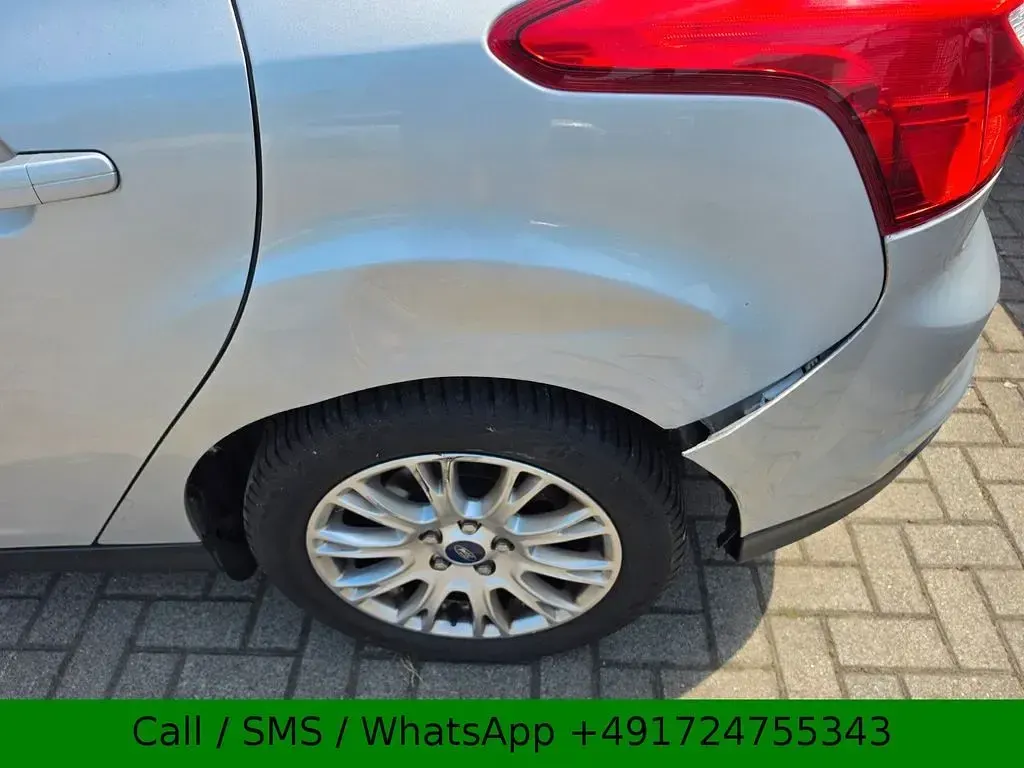 Gebraucht Ford Focus Titanium 182 PS (133 kW) 2011 Silber Limousine