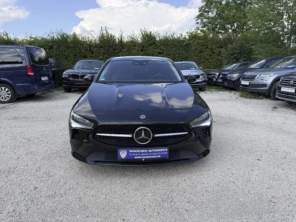 Gebraucht Mercedes CLA200 Shooting Brake Progressive 150 PS (110 kW) 2021 Nachtschwarz Kombi