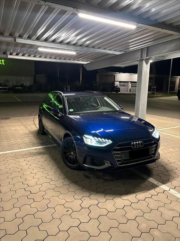 Blau Gebraucht 2021 Audi A4 Kombi | 19.350 € (Fairer Preis) - Bild 1/4