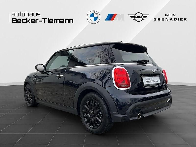Gebraucht Mini Cooper Classic 136 PS (100 kW) 2023 Mini yours enigmatic black Kleinwagen