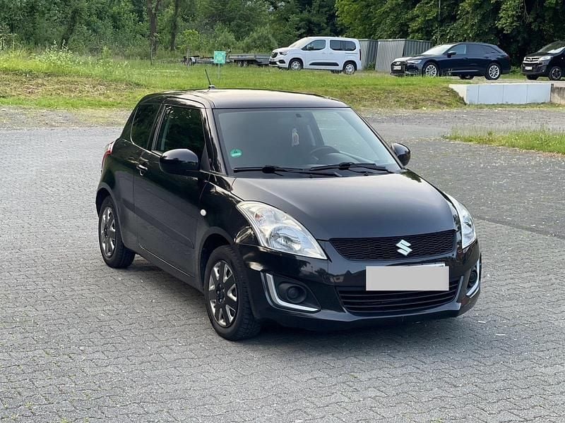Schwarz Gebraucht 2013 Suzuki Swift Kleinwagen | 3.700 € (Etwas zu teuer) - Bild 1/4