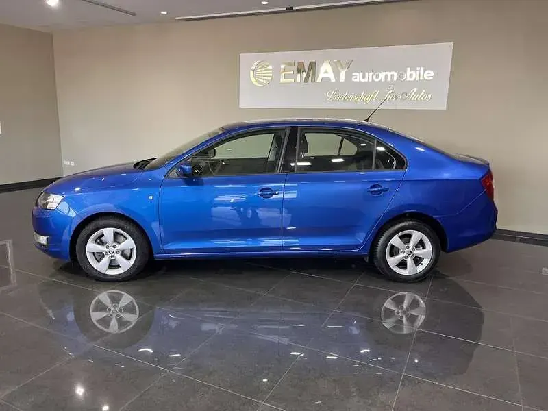 Gebraucht Skoda Rapid Elegance 122 PS (89 kW) 2014 Raceblau metallic Kleinwagen