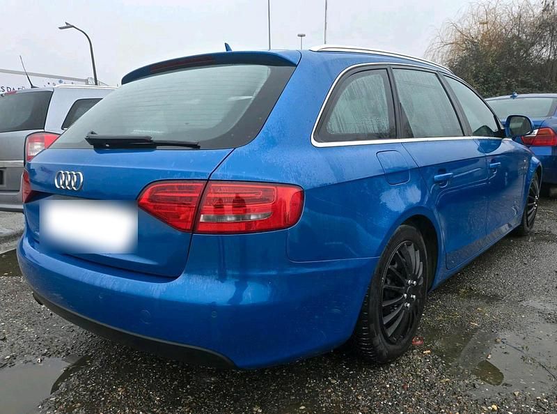 Gebraucht Audi A4 S-line plus 160 PS (117 kW) 2009 Blau Kombi