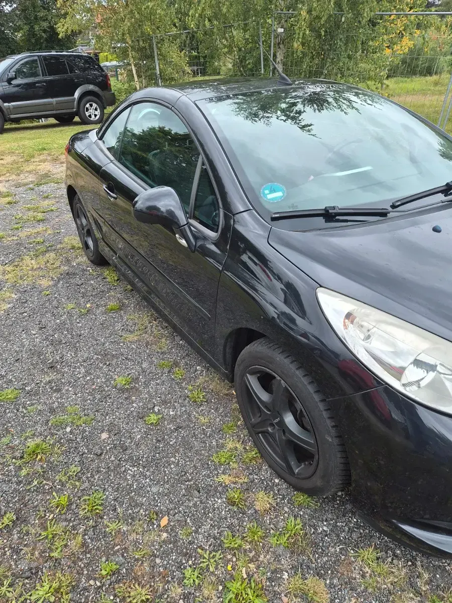 Gebraucht Peugeot 207 CC 120 PS (88 kW) 2009 Schwarz Cabrio