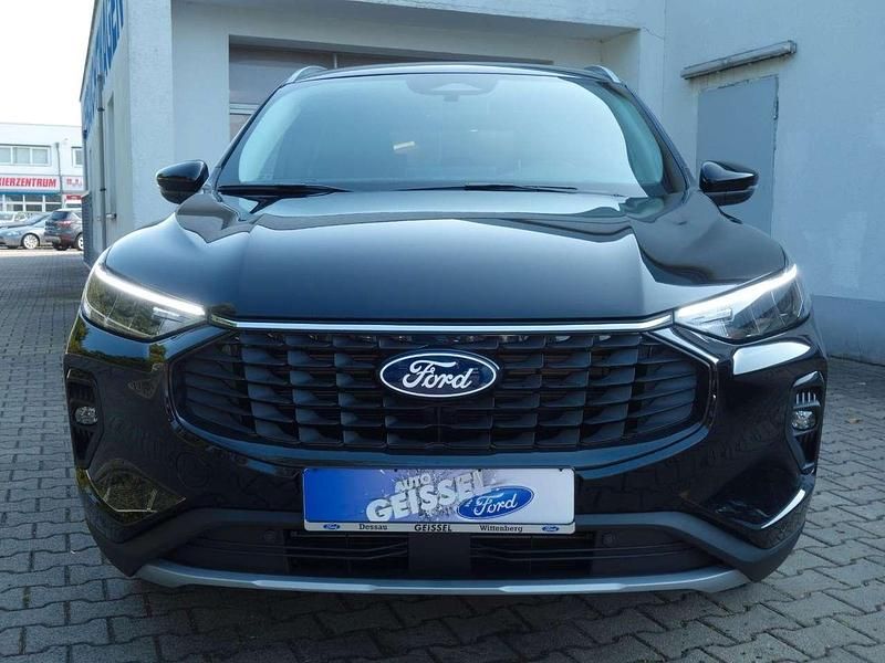 Neu Ford Kuga Titanium 186 PS (136 kW) 2025 Schwarz SUV