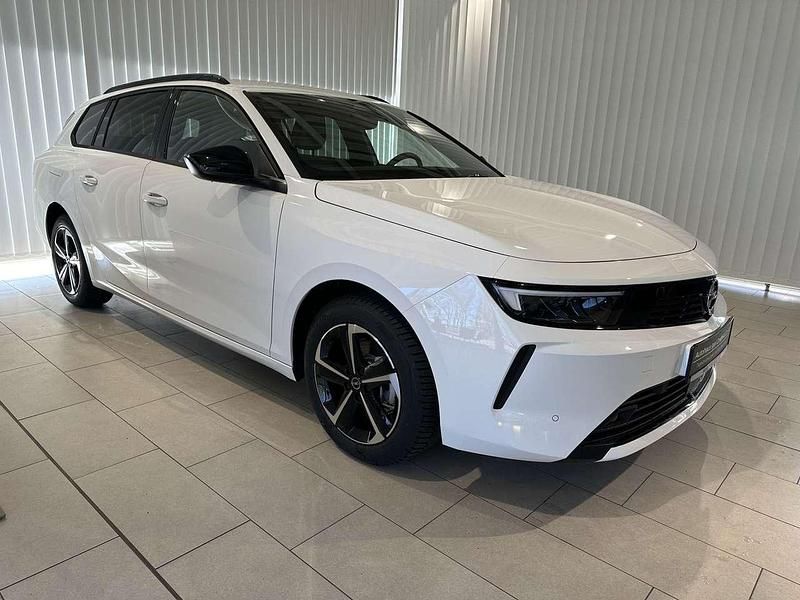 Arktis weiß Gebraucht 2025 Opel Astra Kombi | 21.990 € (Superpreis) - Bild 1/4