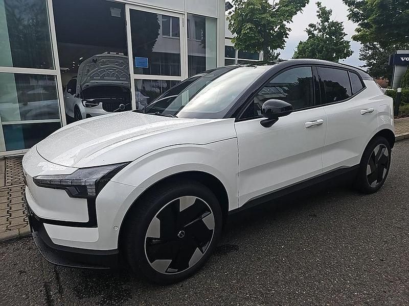 Weiß Neu 2025 Volvo EX30 Ultra SUV | 41.650 € (Guter Preis) - Bild 1/4