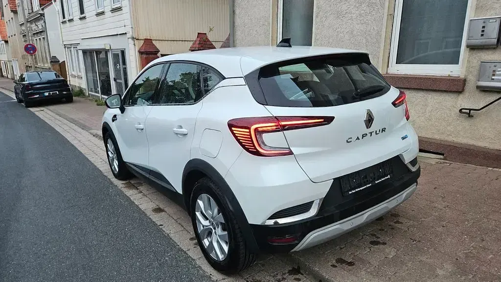 Gebraucht Renault Captur Intens 91 PS (66 kW) 2022 Weiß SUV