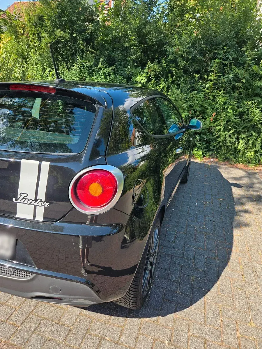 Gebraucht Alfa Romeo MiTo 105 PS (77 kW) 2015 Schwarz Kleinwagen