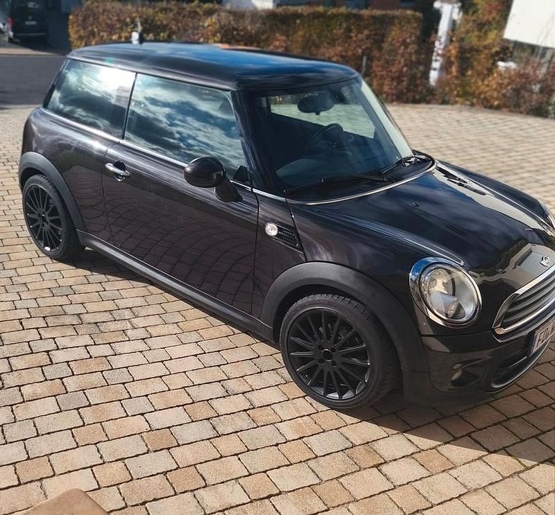 Braun Gebraucht 2013 Mini One D Kleinwagen | 5.900 € (Fairer Preis) - Bild 1/4