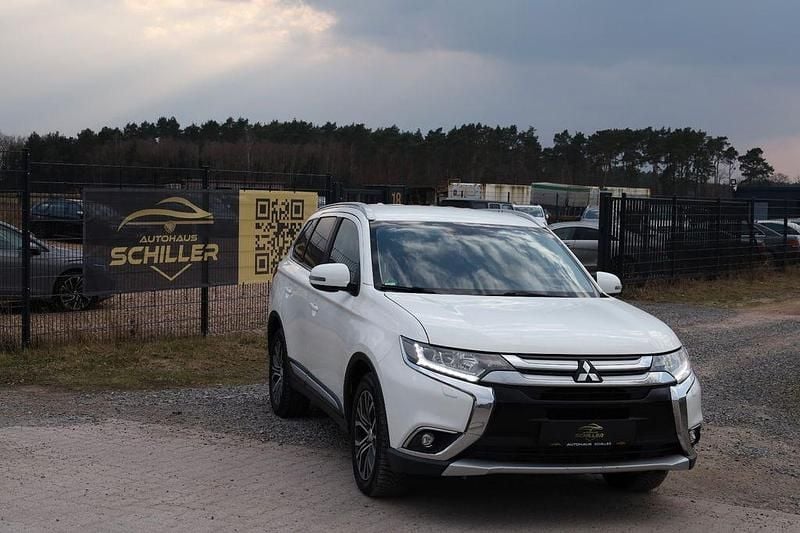 Gebraucht Mitsubishi Outlander 150 PS (110 kW) 2017 Weiß SUV