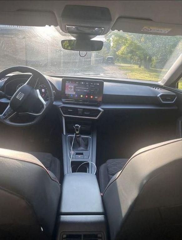 Gebraucht Seat Leon Style 131 PS (96 kW) 2021 Rot Limousine