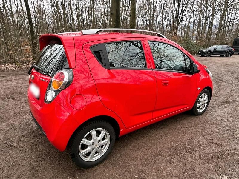 Gebraucht Chevrolet Spark 82 PS (60 kW) 2012 Rot Kleinwagen