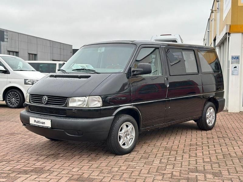 Gebraucht VW Multivan 116 PS (85 kW) 2001 Deepblack perleffekt Van