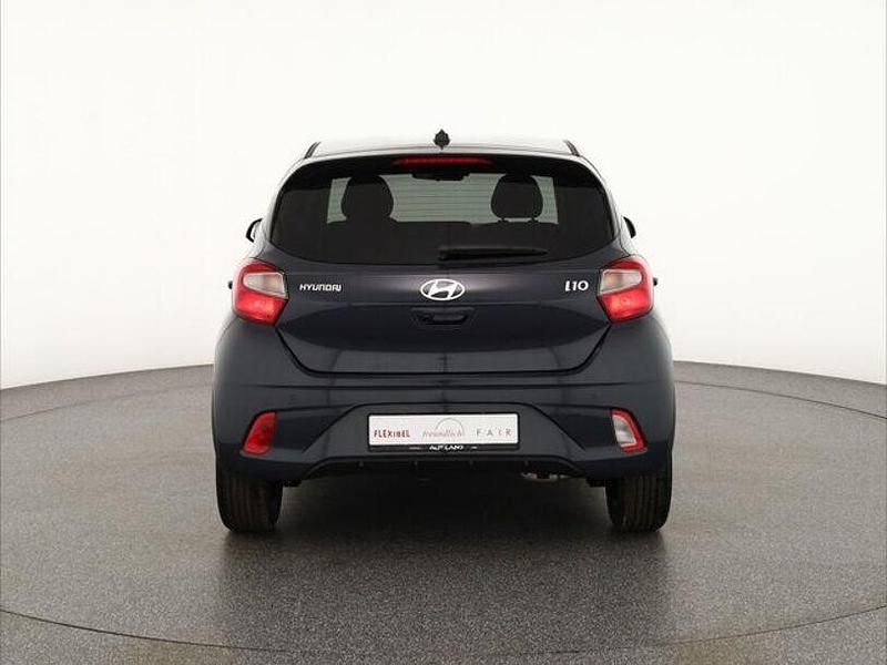 Neu Hyundai i10 79 PS (58 kW) 2025 Grau Kleinwagen
