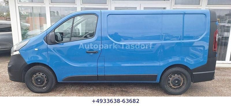 Gebraucht Opel Vivaro 95 PS (69 kW) 2017 Blau Van / Kleinbus