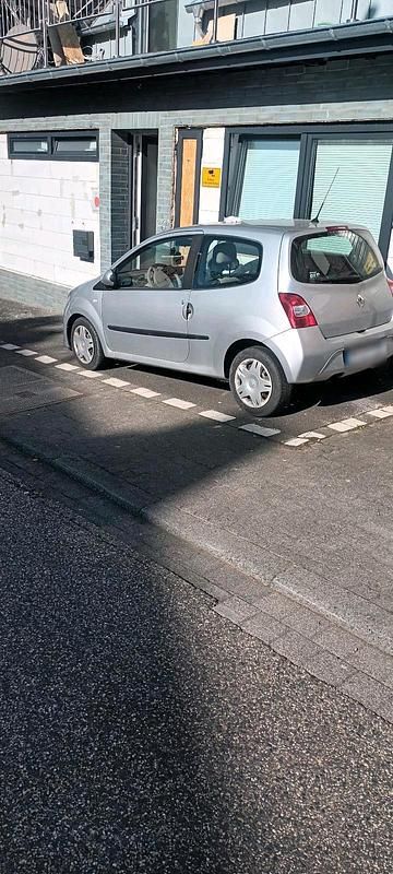 Gebraucht Renault Twingo 75 PS (55 kW) 2010 Silber Kleinwagen