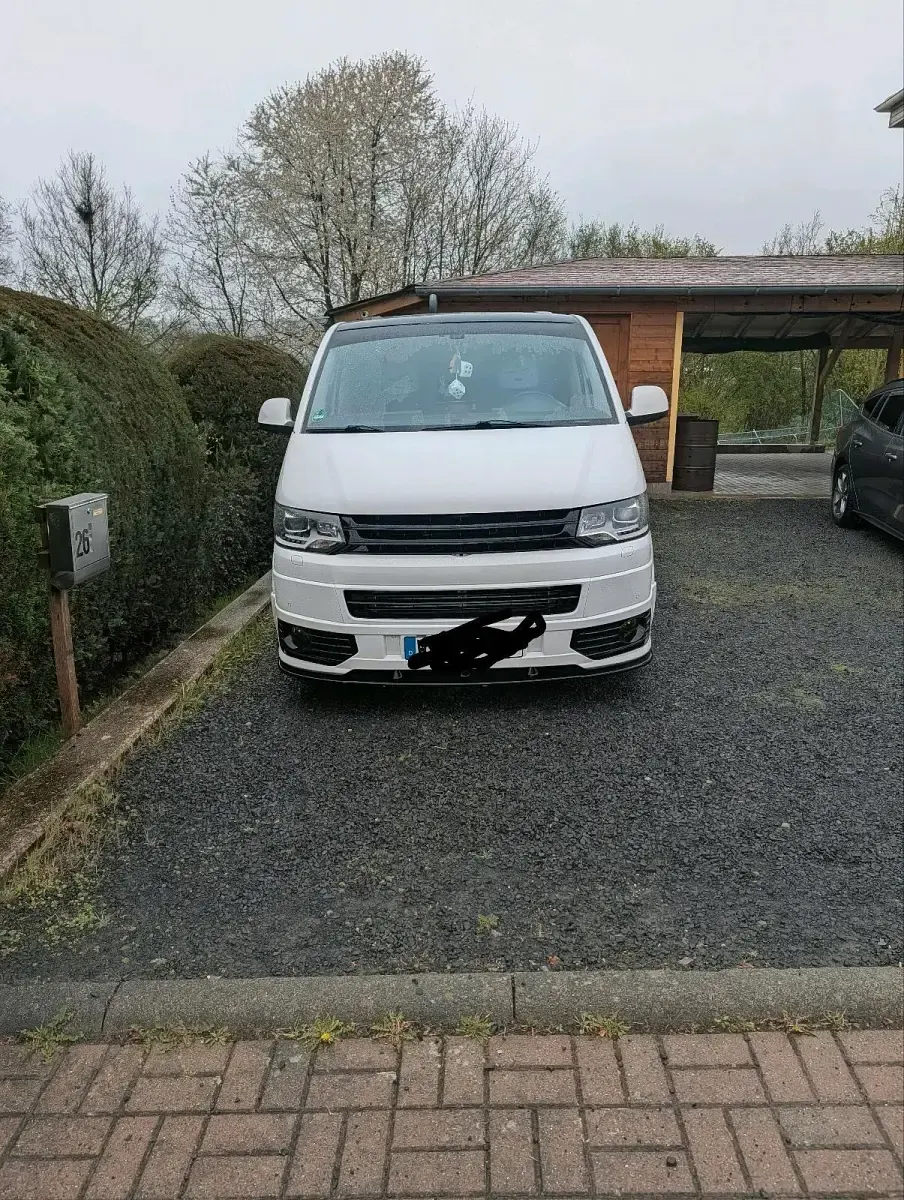 Gebraucht VW T5 Edition 179 PS (131 kW) 2012 Weiß Van